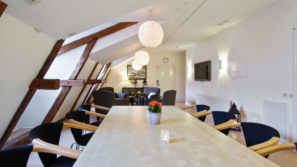 Pensionat City Gavle Bagian luar foto