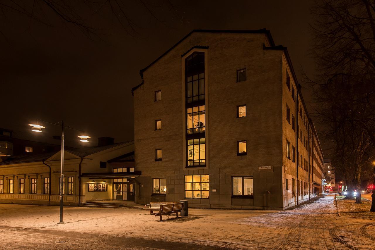 Pensionat City Gavle Bagian luar foto
